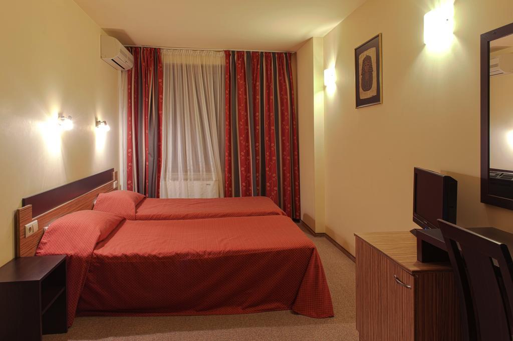 Hotel Luxor Melnik  Exterior photo